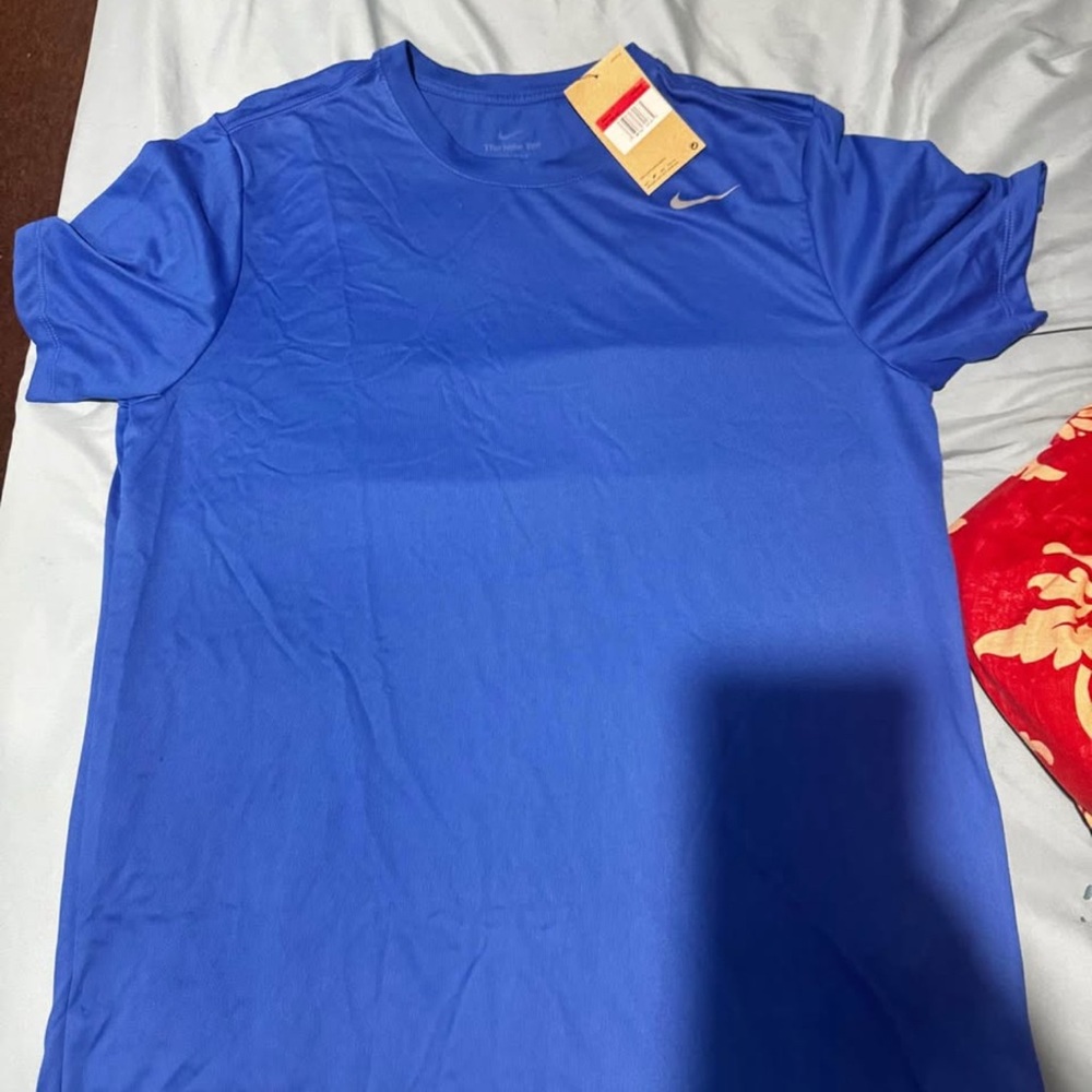 Nike Men's Blue Short Sleeve Tee